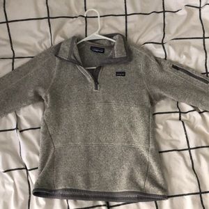 Patagonia corner zip up top